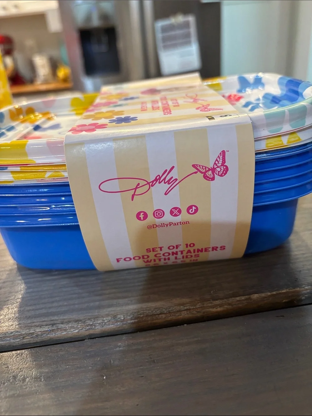 Dolly Floral Disposable Food Containers – Blue, Yellow, Pink, Red